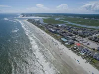 Ocean Views, Steps to the Pool & Beach Access - Perfect Family Getaway! Các khách sạn ở Ocean Isle Beach