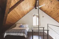 Charming House Inside the Gate of Sequoia National Park