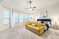 55% off special Monthly price/New remodel/6 rooms/4 bathrooms/Business welcome