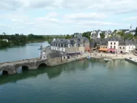 Flat with seaview - 50m from beach- 3/4 persons