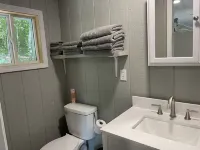 Country Cabin on Pond Hosted by Randy and Max Hotels in Abbeville County