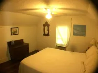 Downtown Eureka Springs Vacation Cottage