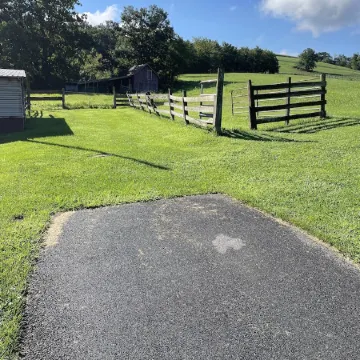 Chad’s place 4- Bedroom 2-BR home at Smoke Hole Wi-Fi -Pet Friendly- sleeps 8-10