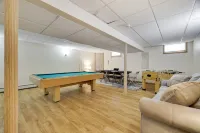 Private Heated Pool/Hot Tub/Huge Game Room/Sauna/Fire Pit/Huge Yard/3300 sq ft! - 4星級