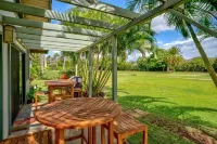 4 BDR, 3 BR, A/C, walk to beaches, restaurants and The Grand Hyatt