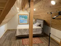 Quiet, Comfy Columbia River Viewspot: Full Kitchen, Grill, Yard; Dogs OK