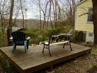 Charming Cottage in Historic District Close to Downtown