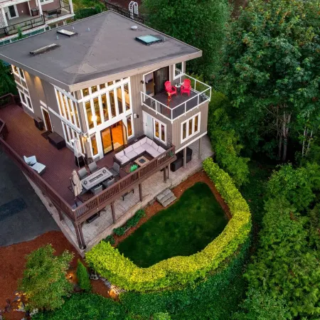 Cougar Mountain Retreat with hot tub,  sauna, and 3 floors of lake views!