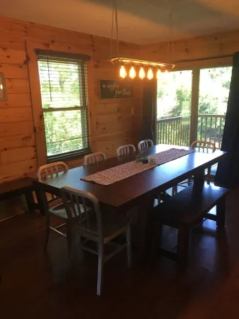 Beautiful Cabin on the Caney Fork River