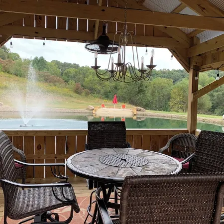Cabin and Private Basketball Gym, Hocking Hills