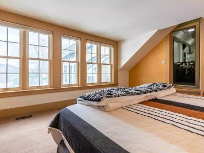 Idyllic Village Estate: Luxury Villa Historic Barn