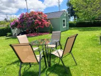 Sunny Cottage, Close to Town & Family Friendly