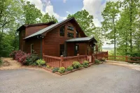Heart of Aska! Close to Everything! Retreat and Unwind with Family and Friends!