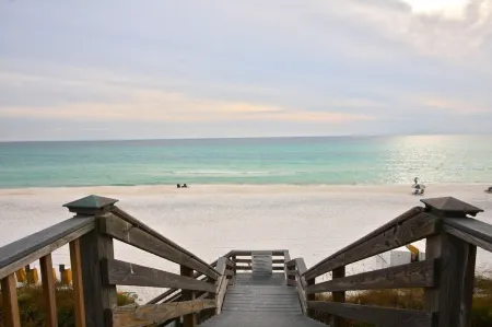 Bali Cottage South Of 30a Luxury Rental/2 Bikes/ KING BEDS/ Just Steps to Beach!