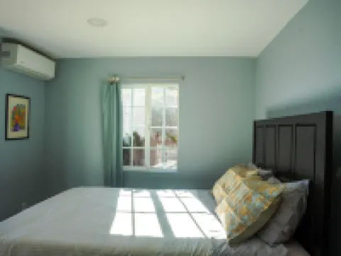 Relaxing Home With SF Bay View โรงแรมในมิลเบร