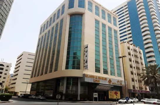 Nejoum Al Emarate Hotel Sharjah Отели рядом с достопримечательностью «Sharjah Airport Bus Station»