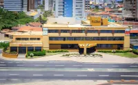 Rede Andrade Plaza Salvador Hotel dekat Palacete Das Artes Rodin Bahia