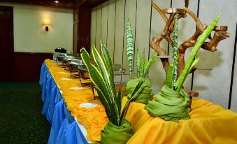 Real Family Hotel (formerly Days Hotel Batangas)