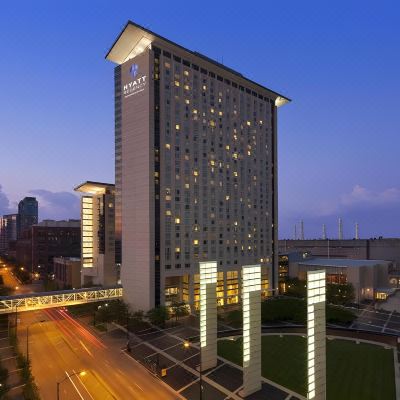 King Room with Sofa Bed Hyatt Regency McCormick Place Promo Code