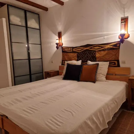 direct beach area, large terrace, summer kitchen, high equipment, pizza oven