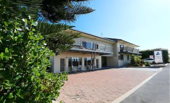 Harbour View Motel