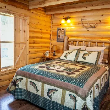 Fishing Cabin w/ Air Purifier