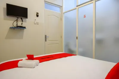 RedDoorz Near Tamansari Shopping Center Salatiga Các khách sạn ở Sidorejo Lor