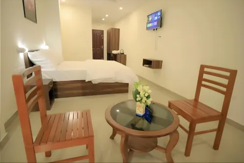 Glancy's Guest House Hotels in Kayamkulam