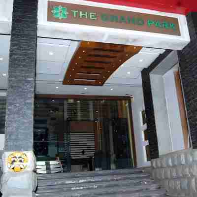 The Grand Park Hotel Hotel Exterior