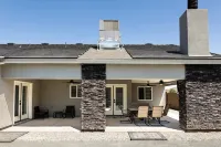 Village Luxury Living - Kitchenette