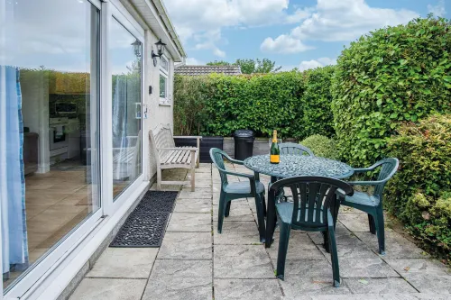 Bayview 58 - 2 Bedroom Chalet - Bayview Oxwich - Chalets