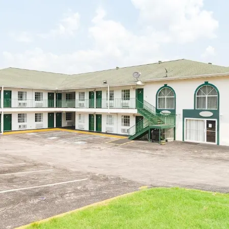 Evergreen Inn