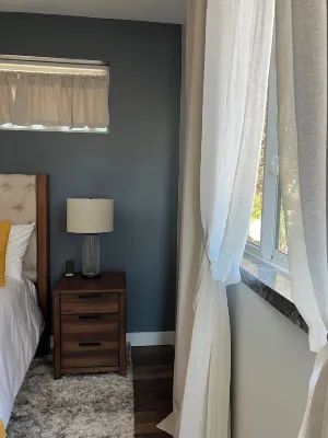 Ultra Modern House near Universal Studios, Burbank Studios, Hollywood Bowl Hotels near NOHO West
