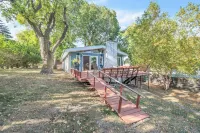 Wake up on West Lake. Classic Cabin Retreat! Family Friendly with your own dock. Hotels near Emerson Bay State Recreation Area