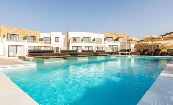 Bianco a Nero Mykonos