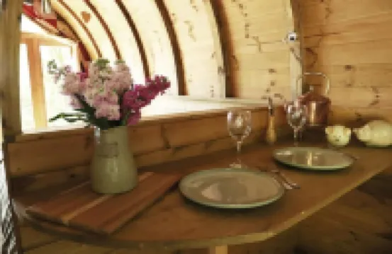 Warwickshire Woodland Glamping Cabin - Oak