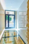 Myflats Luxury Cathedral - Homestays