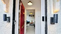 Pengam House Cardiff by Smart Corporate Stays Hotels in Old St. Mellons