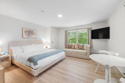 Aspen at Manchester Hotel dekat Dutton Farm Stand