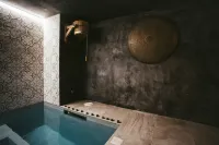Castello Prime Suites - ที่มีสปา