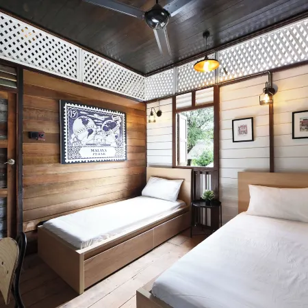 Bagas Zakariah Orchard Lodge