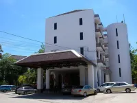 Royal Diamond Hotel Hotels in der Nähe von Tham Khao Luang
