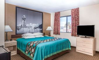 Super 8 by Wyndham Liverpool/Clay/Syracuse Area