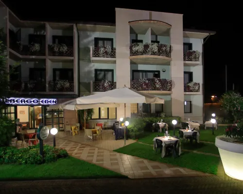 Hotel Eden Area Publik Photos