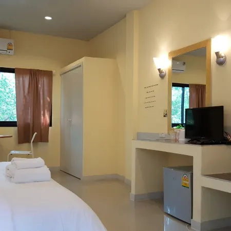 Juntima Place at Amphawa