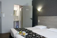 Logis -Hotel & Restaurant de la Place Hotels in Anctoville