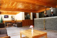 Sarthak Resorts-Reside in Nature with Best View, 9 Kms from Mall Road Manali Hotel a Hallan-i