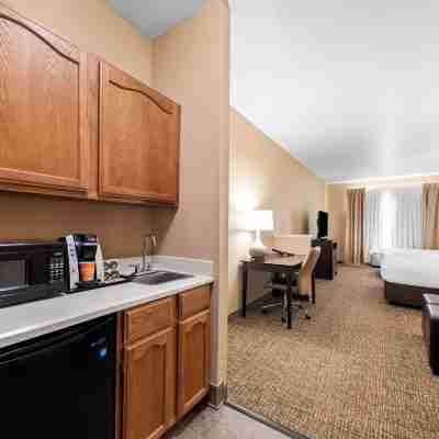 コンフォート スイーツ ロアノーク - フォート ワース ノース Rooms