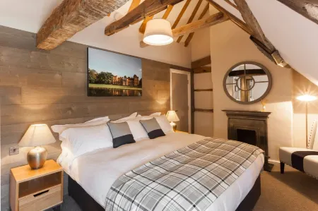 The Red Lion Отели в г. Хук