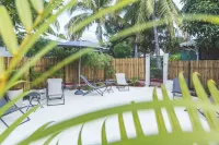 Ilet du Lagon Hotels near Oasis lagoon